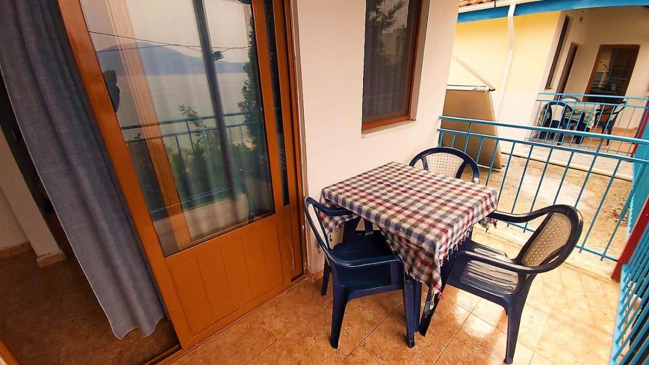 Ramo'S Cozy Beachside Haven With Panoramic Views - 2Nd Vlore Bagian luar foto